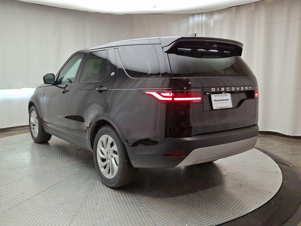 new 2025 Land Rover Discovery car, priced at $62,775