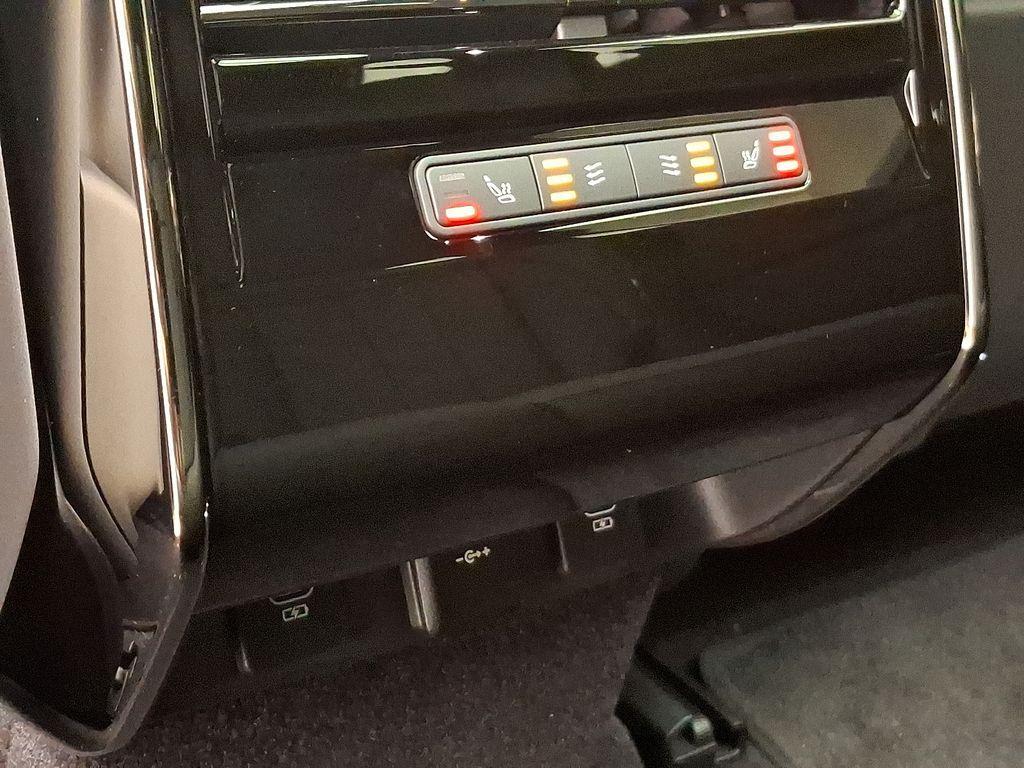 new 2025 Land Rover Range Rover Sport car, priced at $92,725