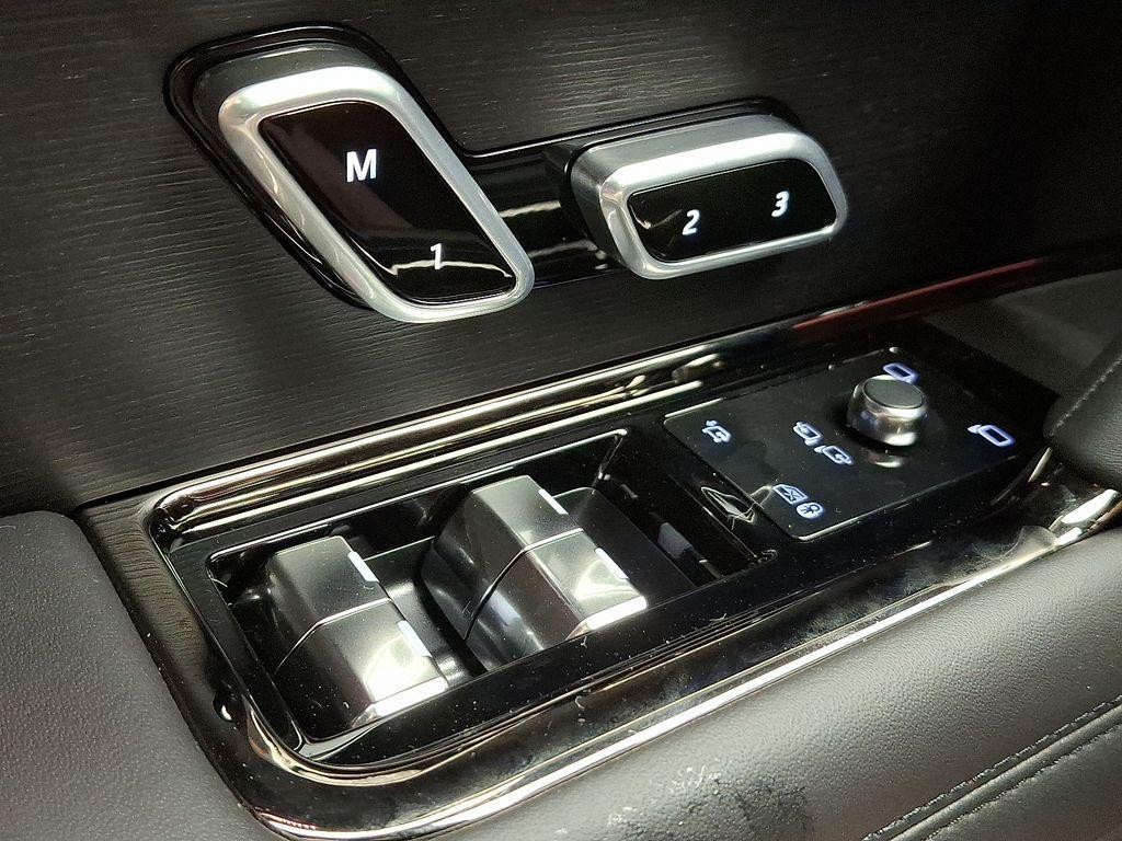 new 2025 Land Rover Range Rover Sport car, priced at $94,710