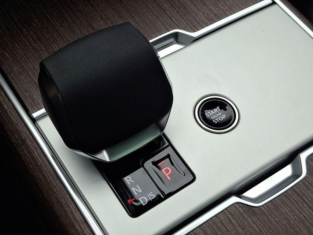 new 2025 Land Rover Range Rover car, priced at $127,315