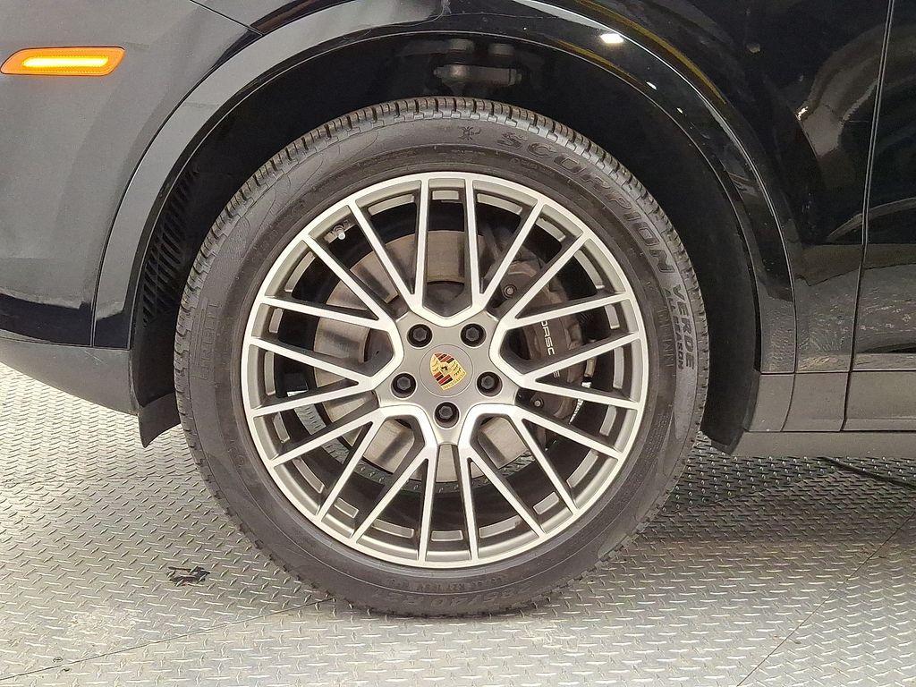 used 2023 Porsche Cayenne car, priced at $71,899