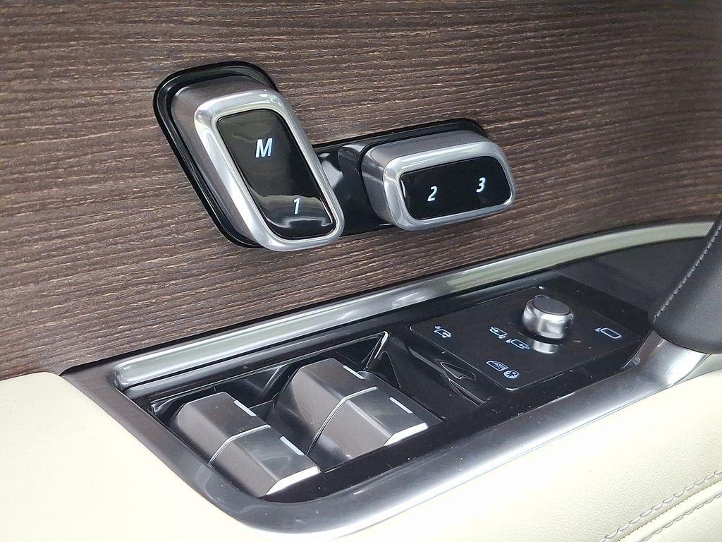 new 2025 Land Rover Range Rover car, priced at $155,185