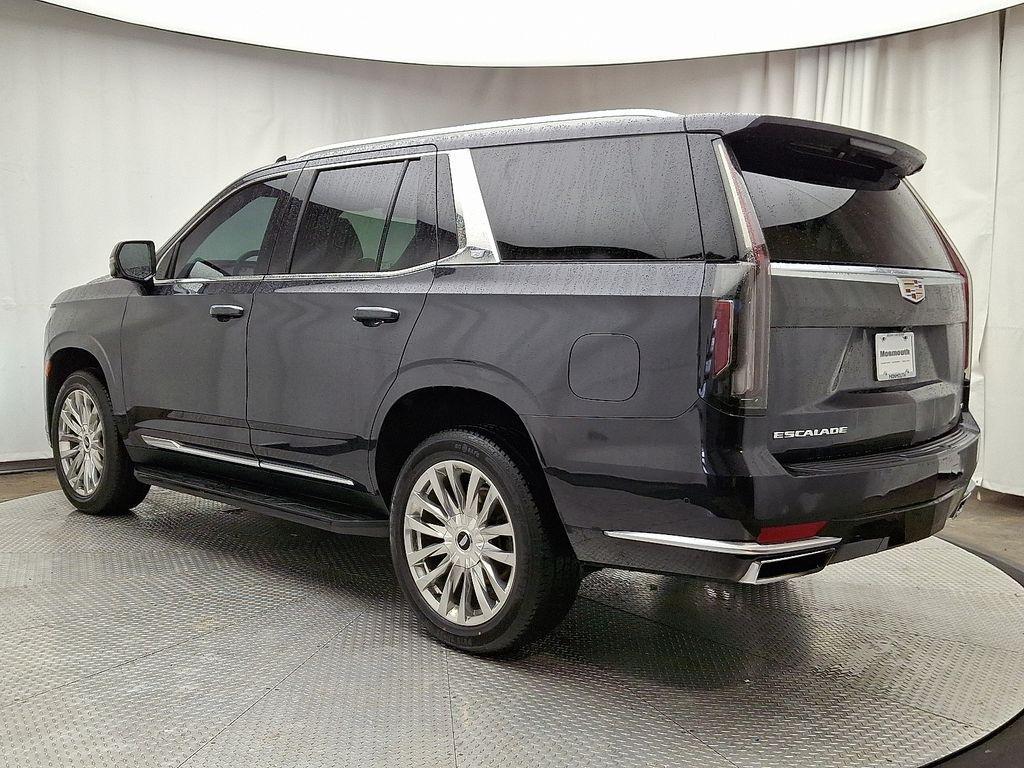 used 2022 Cadillac Escalade car, priced at $65,624
