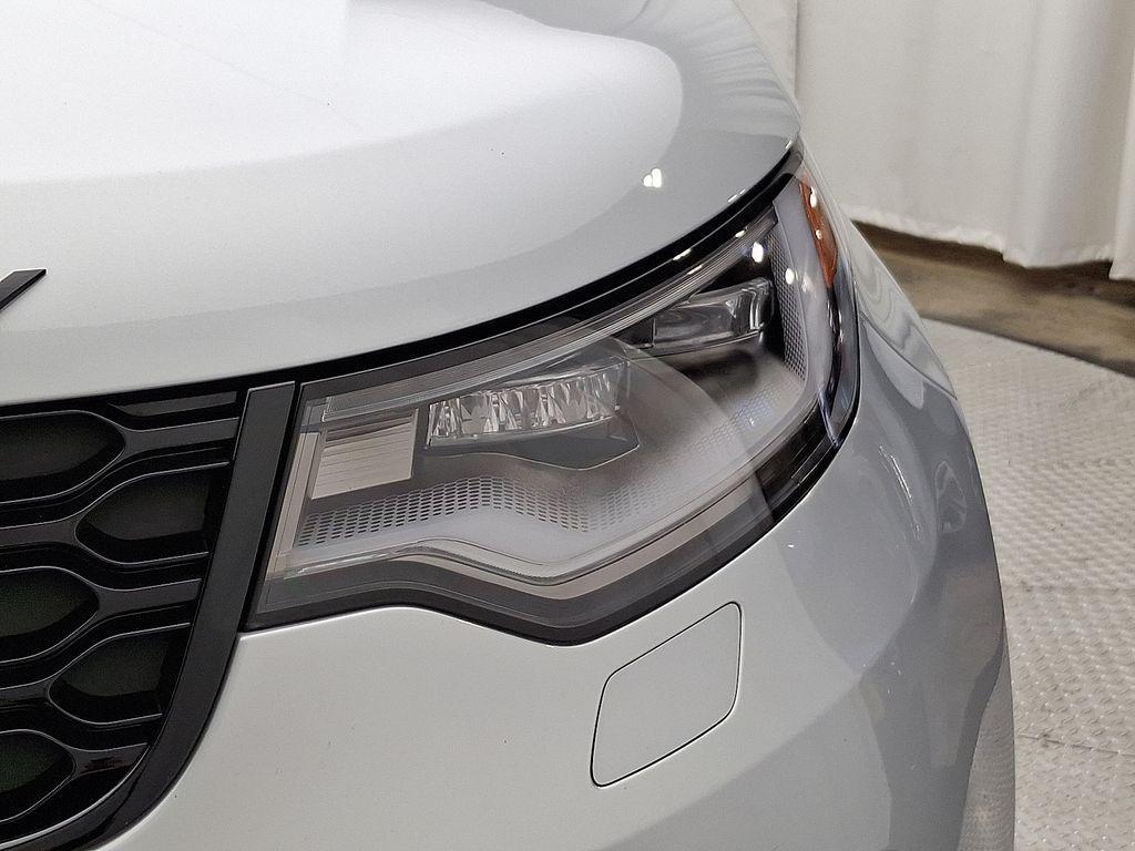 used 2024 Land Rover Discovery car, priced at $56,035