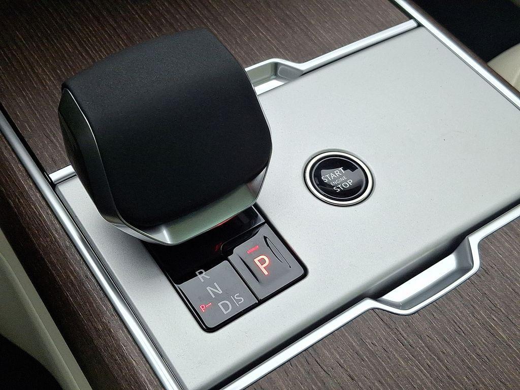 new 2025 Land Rover Range Rover car, priced at $165,455