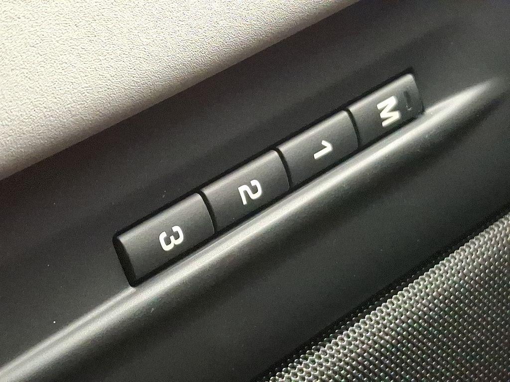 new 2026 Land Rover Range Rover Evoque car, priced at $53,665