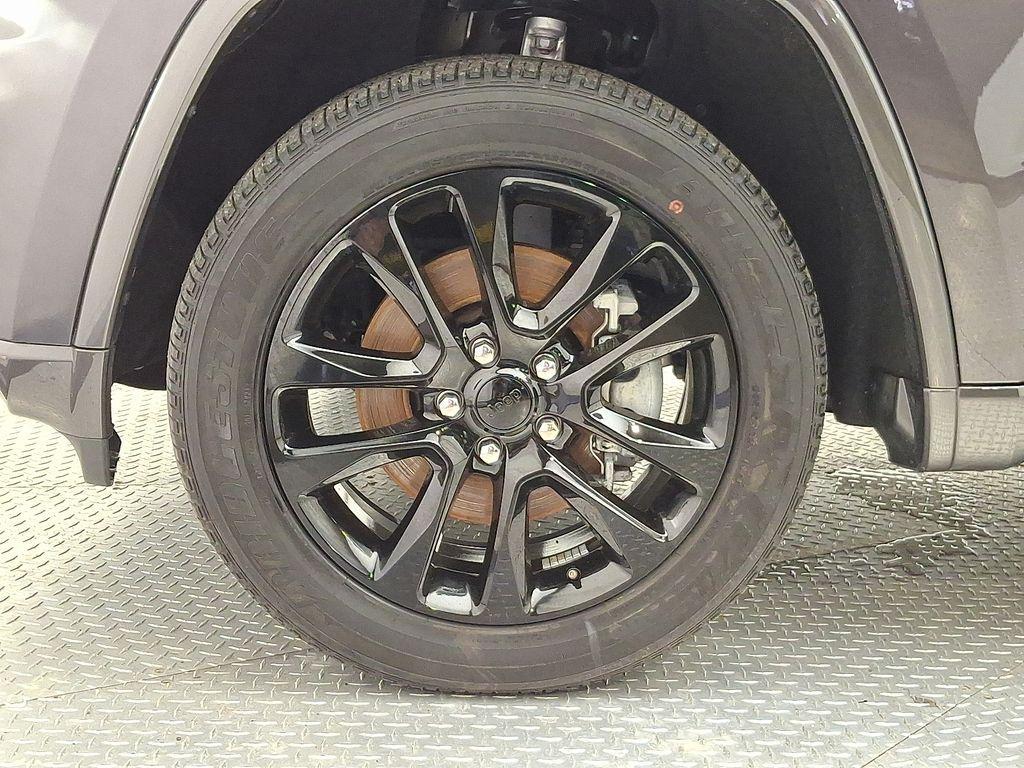 used 2021 Jeep Grand Cherokee car, priced at $25,407