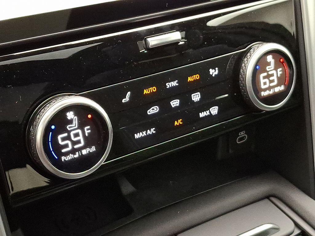 new 2025 Land Rover Discovery car, priced at $77,103