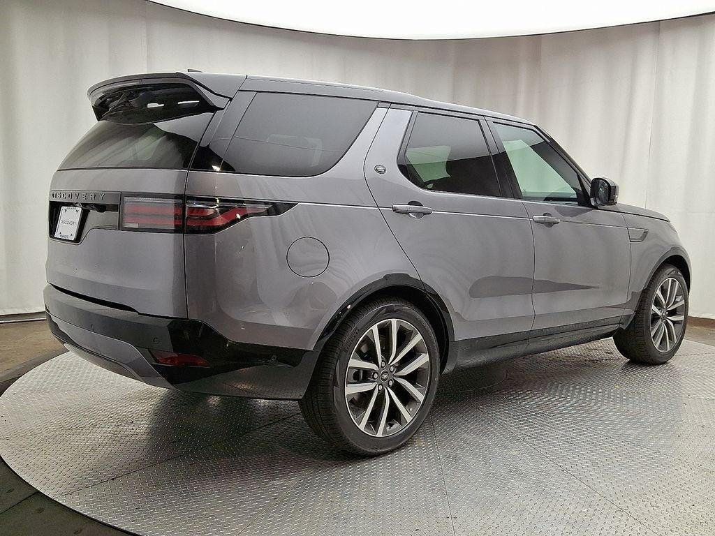 new 2025 Land Rover Discovery car, priced at $77,103