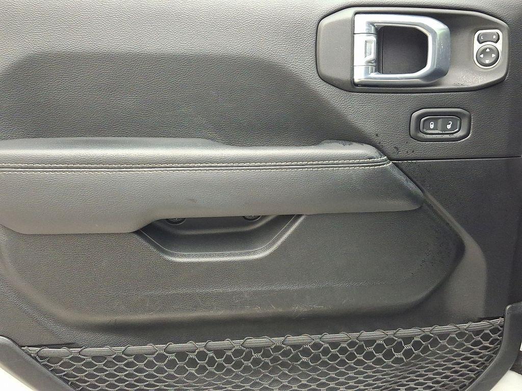 used 2021 Jeep Wrangler Unlimited car, priced at $33,500