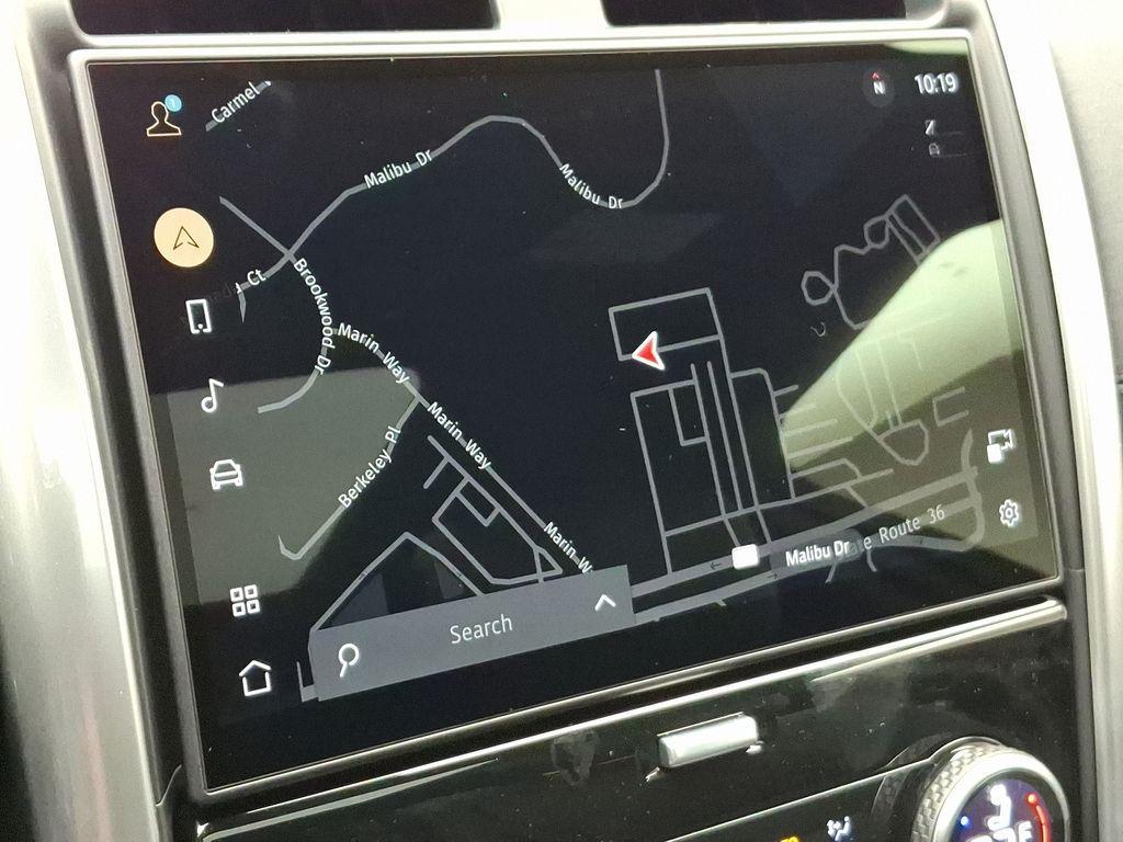 new 2025 Land Rover Discovery car, priced at $68,218