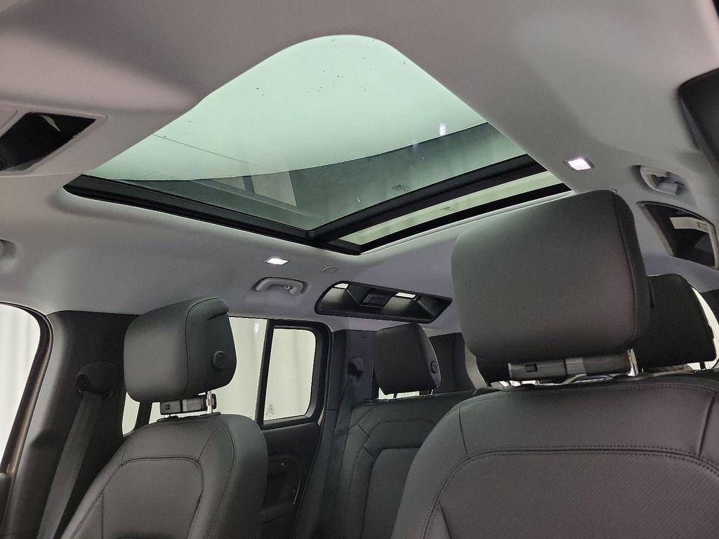 new 2025 Land Rover Defender car