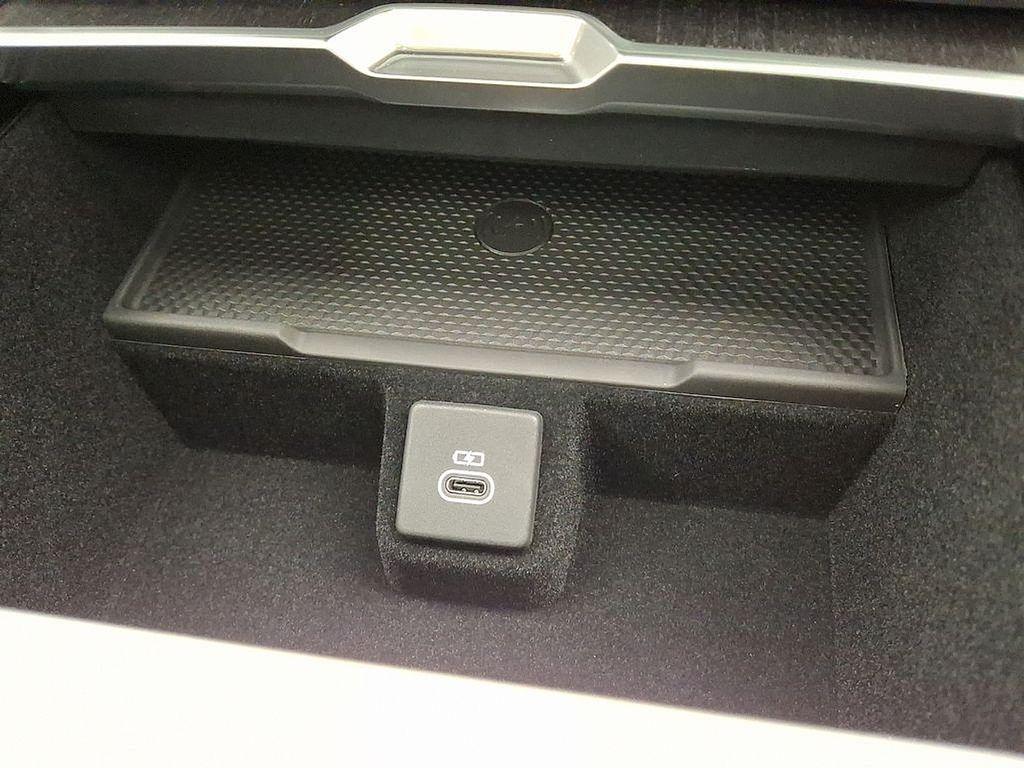 new 2025 Land Rover Range Rover car, priced at $149,280