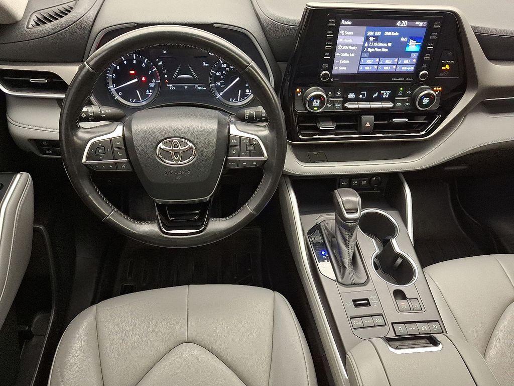 used 2020 Toyota Highlander car, priced at $22,354