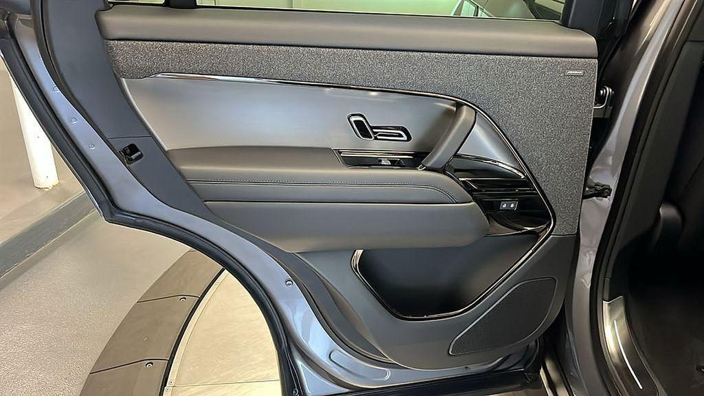new 2025 Land Rover Range Rover Sport car, priced at $90,590