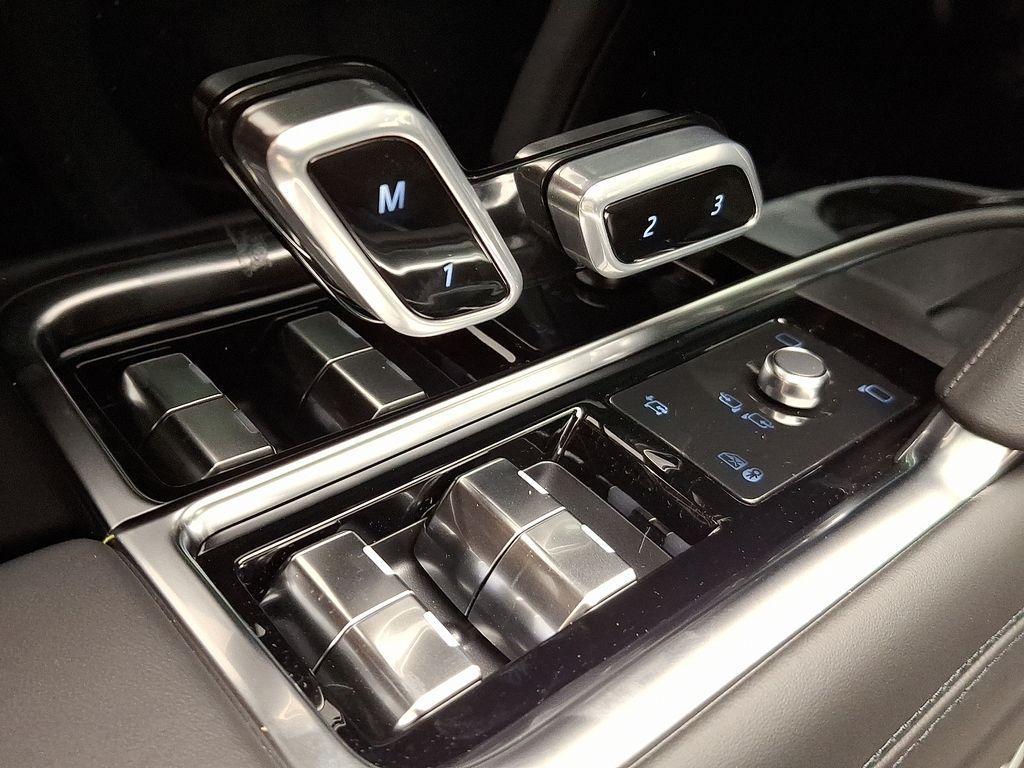 new 2025 Land Rover Range Rover car, priced at $176,530