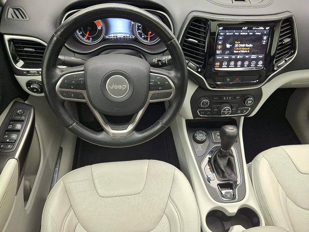 used 2020 Jeep Cherokee car, priced at $17,989