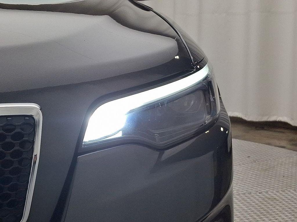 used 2020 Jeep Cherokee car, priced at $17,989