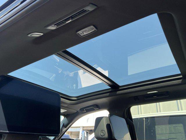 new 2025 Chevrolet Suburban car, priced at $91,990