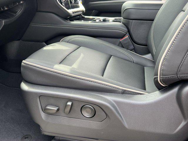 new 2025 GMC Yukon XL car, priced at $78,682