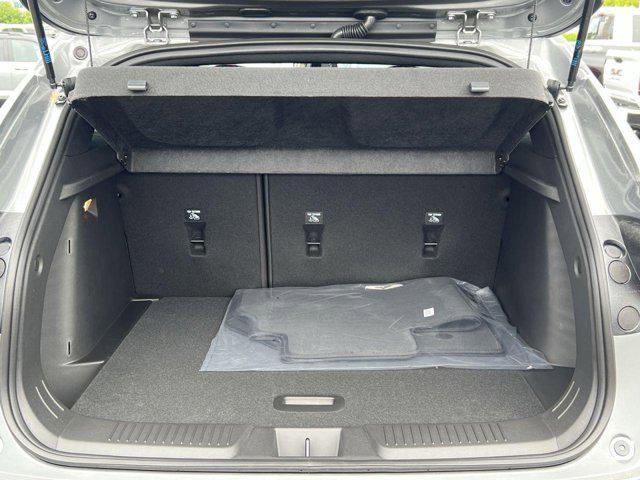 new 2025 Chevrolet Trax car, priced at $24,085
