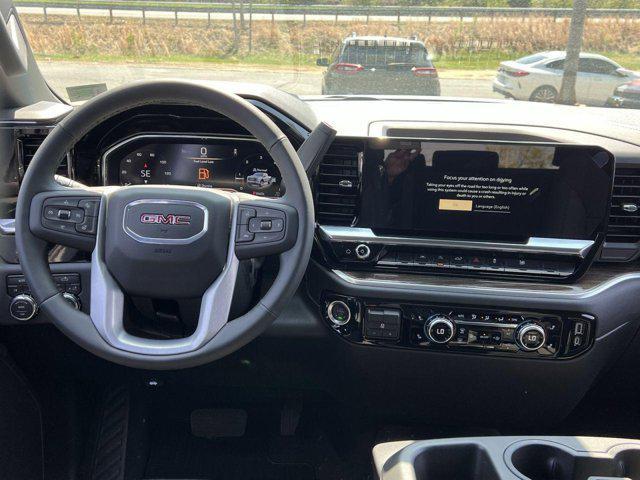 new 2025 GMC Sierra 1500 car, priced at $45,583