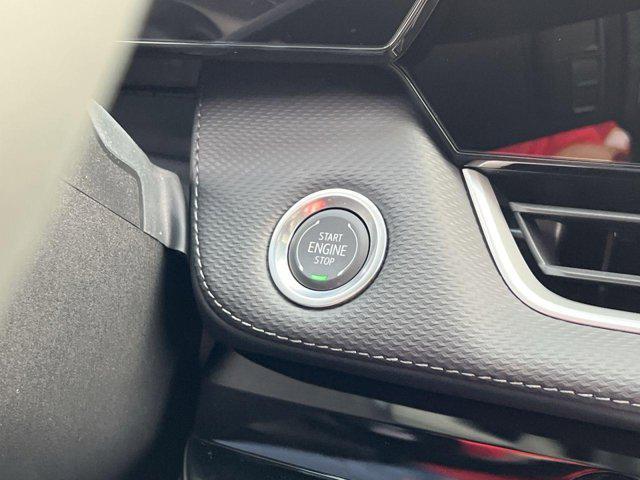 new 2025 Chevrolet Equinox car, priced at $30,149