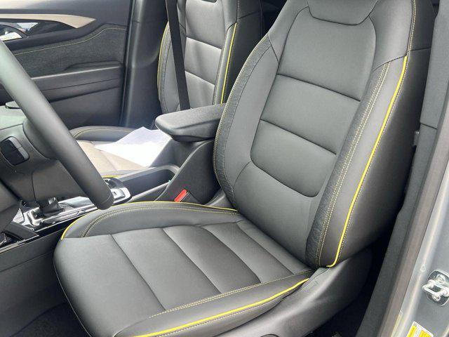 new 2025 Chevrolet TrailBlazer car, priced at $29,285