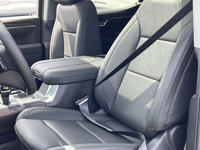 new 2025 GMC Sierra 1500 car, priced at $57,223