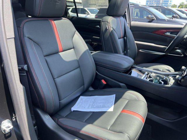 new 2025 Chevrolet Traverse car, priced at $57,701