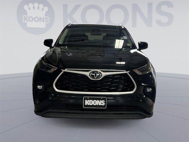 used 2022 Toyota Highlander car, priced at $30,000