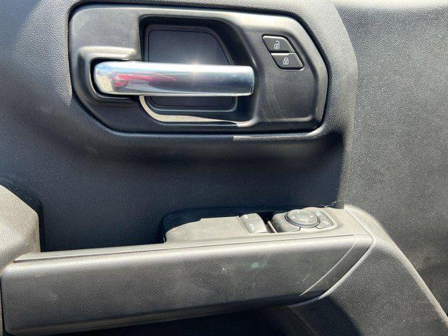 new 2025 GMC Sierra 1500 car, priced at $30,518