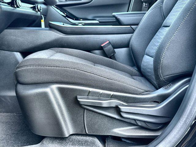 new 2026 Chevrolet Equinox car, priced at $26,105