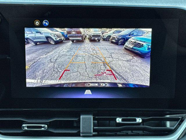 new 2026 Chevrolet Equinox car, priced at $26,105