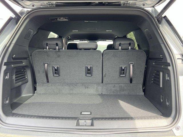 new 2025 Chevrolet Traverse car, priced at $40,833