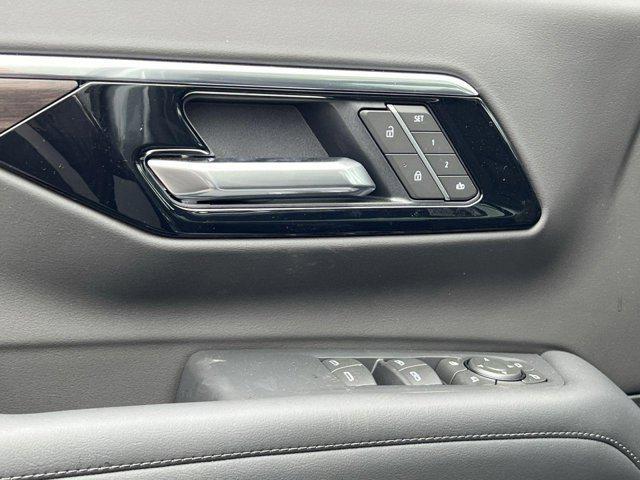 new 2025 Chevrolet Suburban car, priced at $76,130