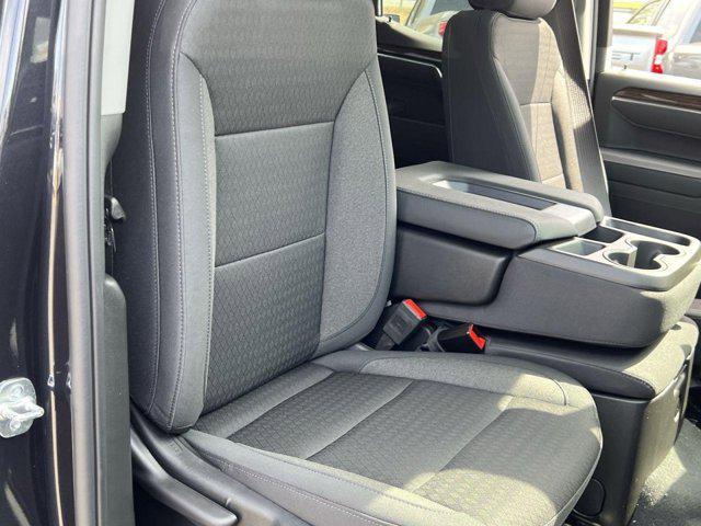 new 2025 GMC Sierra 1500 car, priced at $45,583