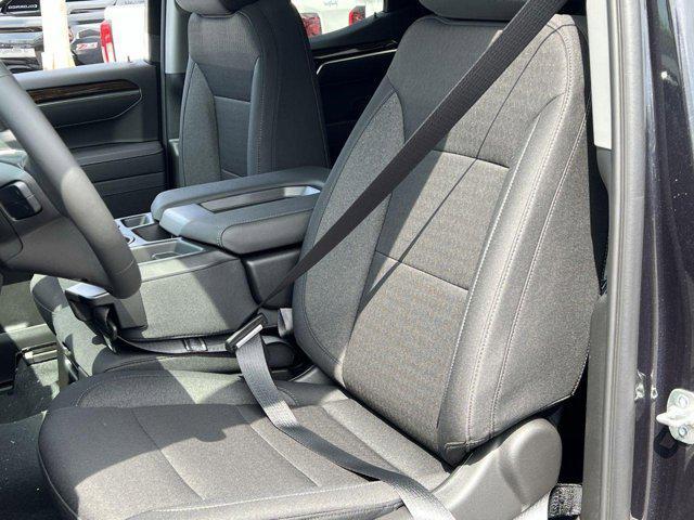 new 2025 GMC Sierra 1500 car, priced at $45,583