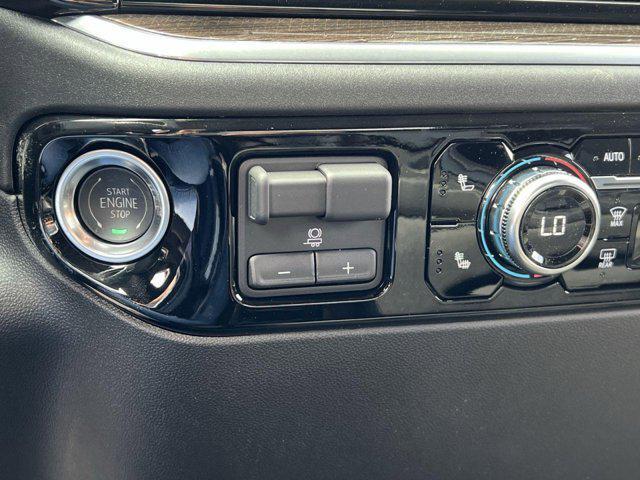 new 2025 GMC Sierra 1500 car, priced at $45,583