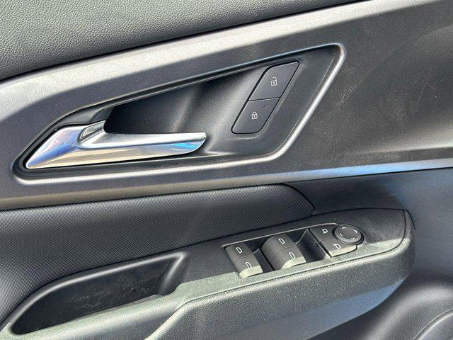 new 2025 Chevrolet Equinox EV car, priced at $33,790