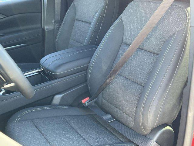 new 2025 Chevrolet Traverse car, priced at $43,090