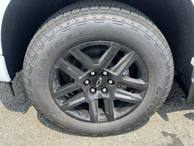 new 2025 Chevrolet Silverado 1500 car, priced at $42,575