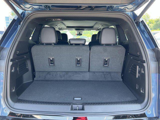 new 2025 GMC Acadia car, priced at $60,669