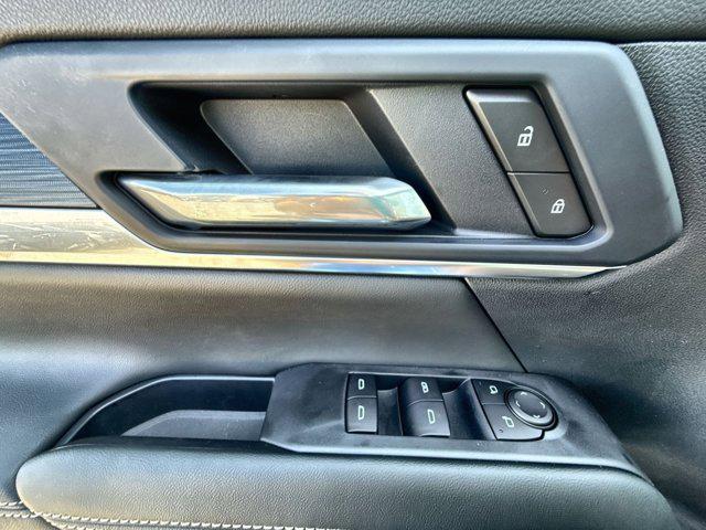 new 2025 GMC Terrain car, priced at $32,390