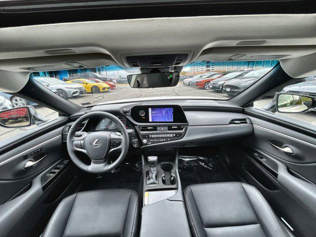 used 2025 Lexus ES 350 car, priced at $41,500