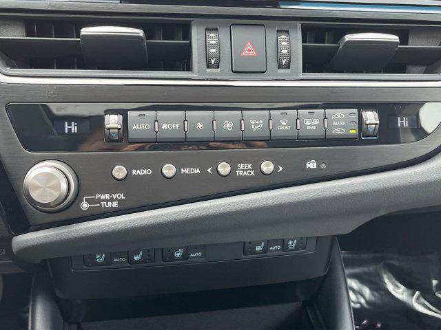 used 2025 Lexus ES 350 car, priced at $41,500