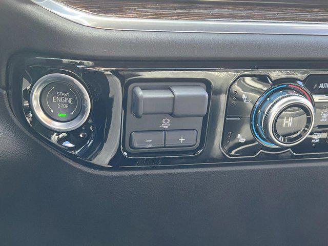 new 2025 GMC Sierra 1500 car, priced at $52,044