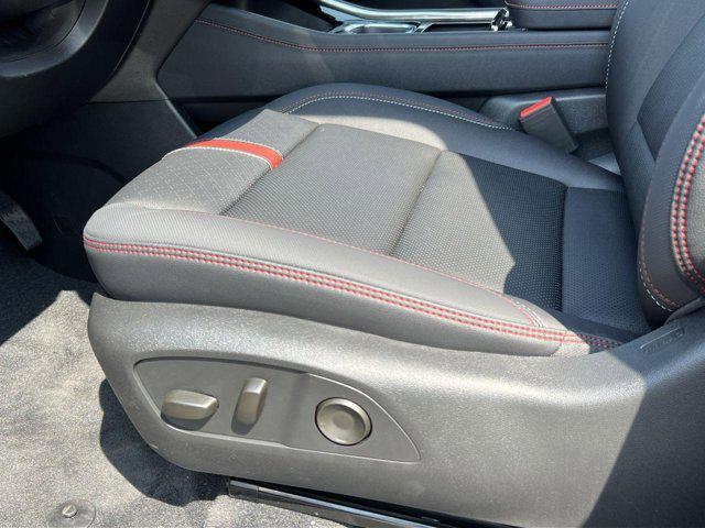 new 2025 Chevrolet Traverse car, priced at $57,701