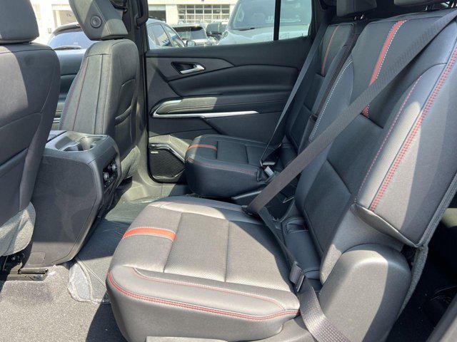 new 2025 Chevrolet Traverse car, priced at $57,701