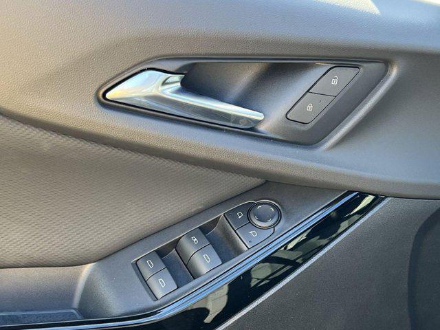 new 2025 Chevrolet Equinox car, priced at $28,112